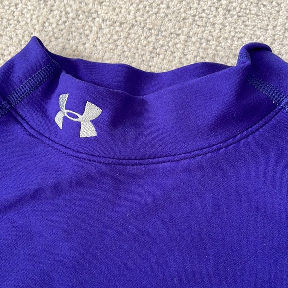 Under Armour sz large semi fitted cold gear - Picture 2 of 3